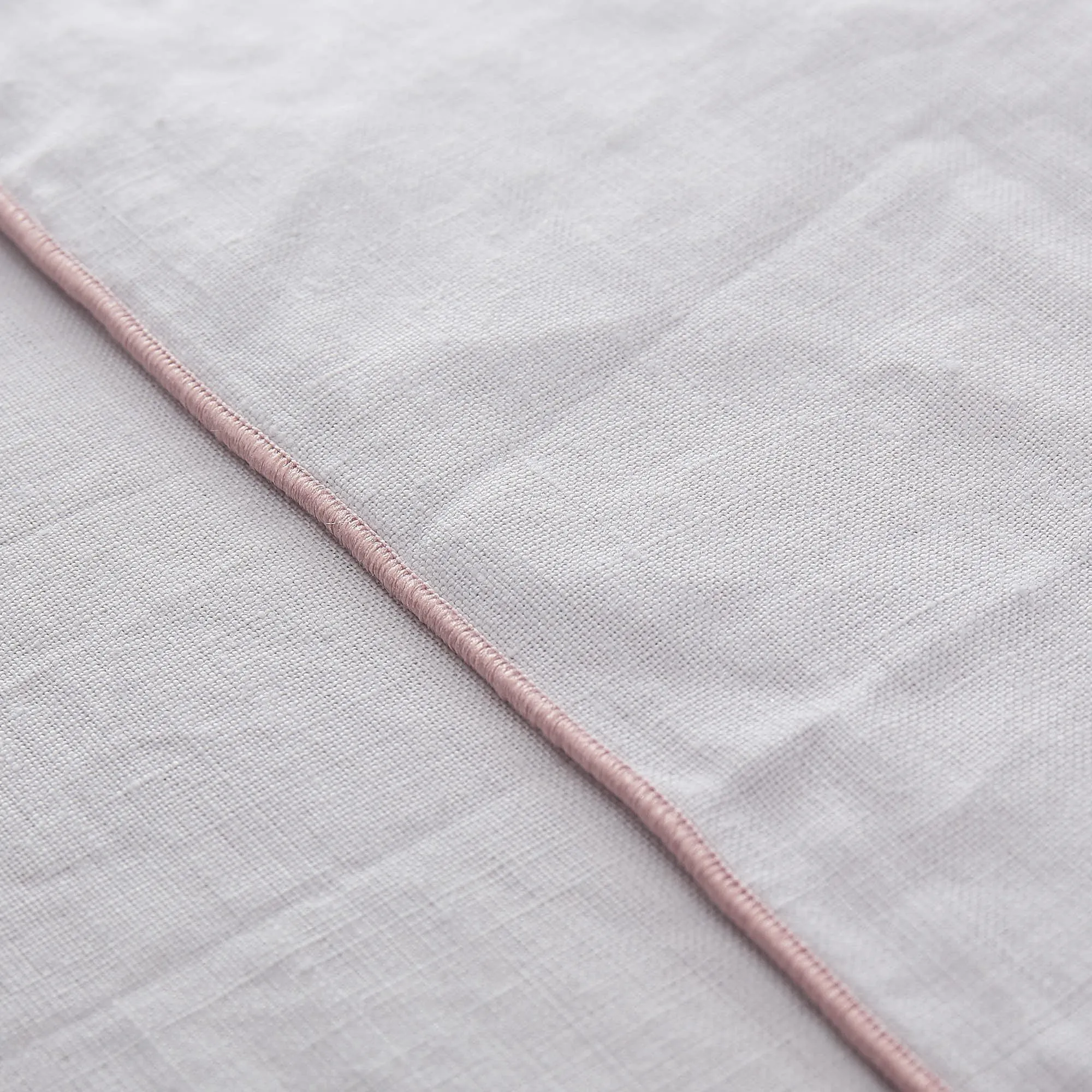 Elegant Alvalade Cushion Cover in Light Grey and Powder Pink