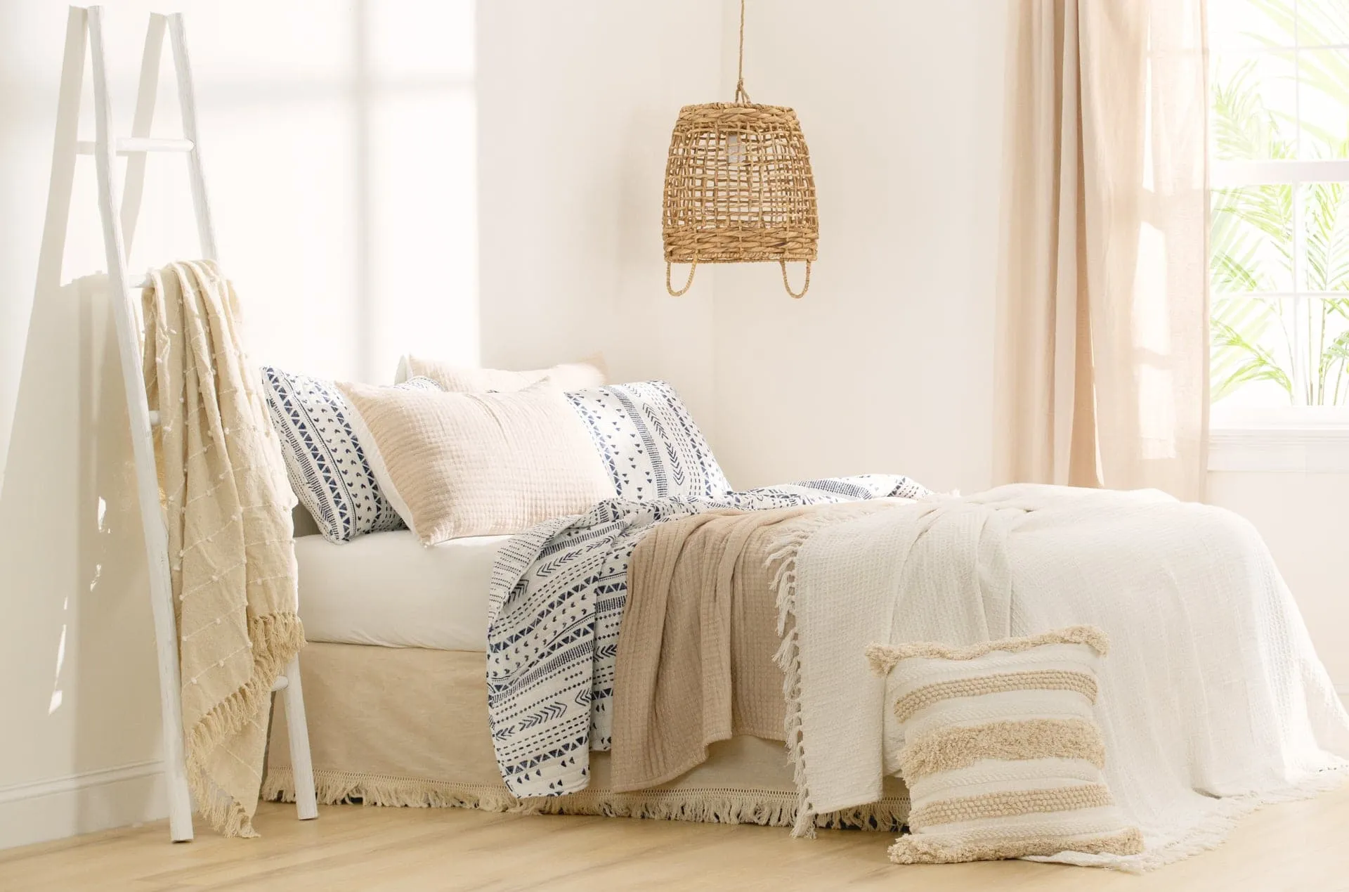 Boho Tufted Cotton Woven Tassel Fringe Throw