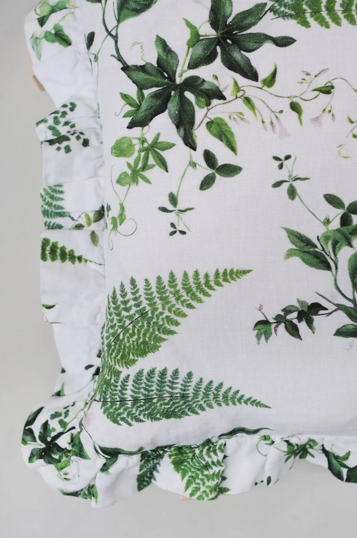 Eden Cushion
