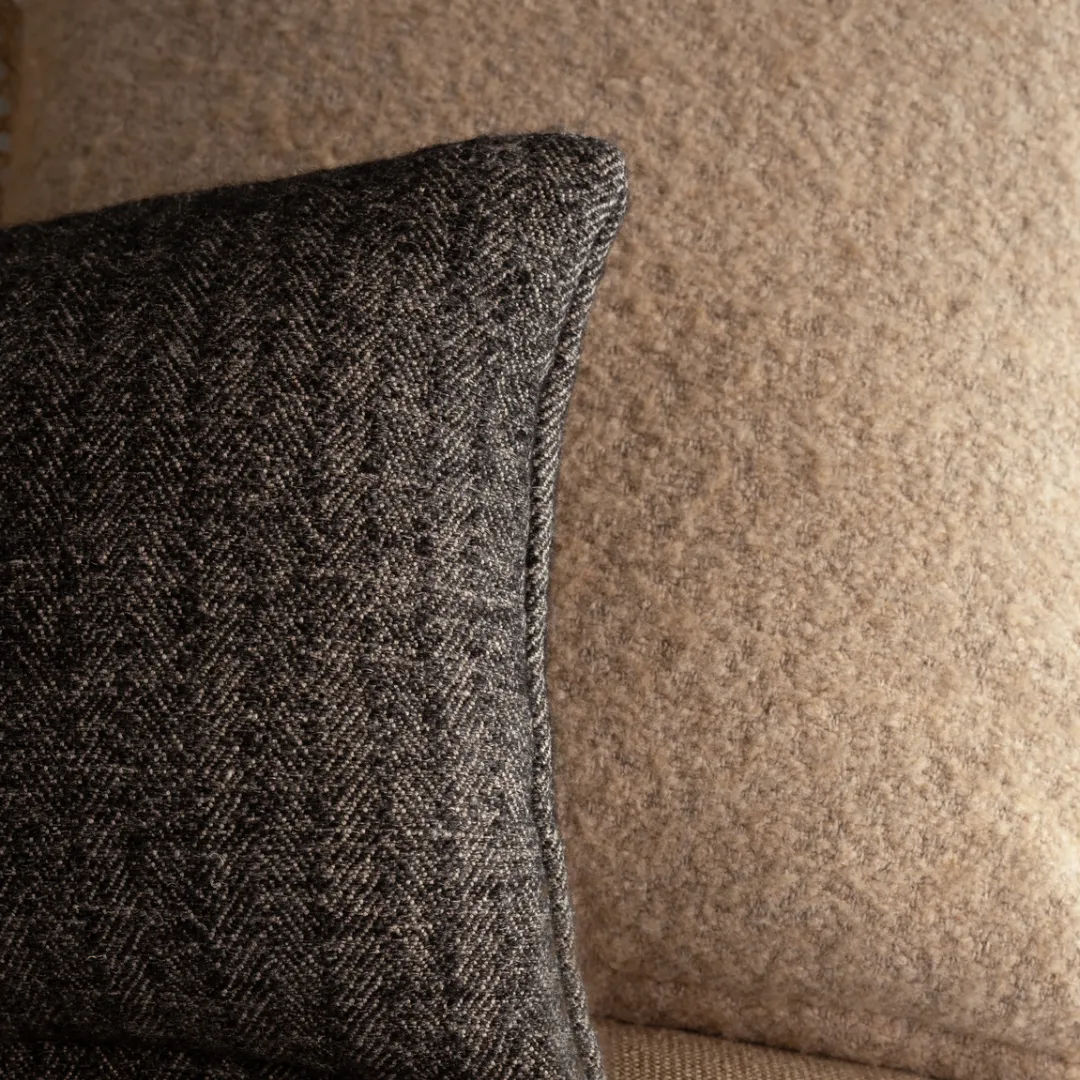 Heavy Cushion - Felt